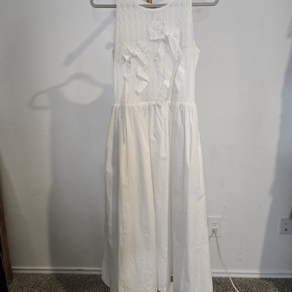 En Saison Elegant White Midi Dress